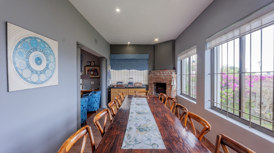 5 Bedroom Property for Sale in Struisbaai Western Cape